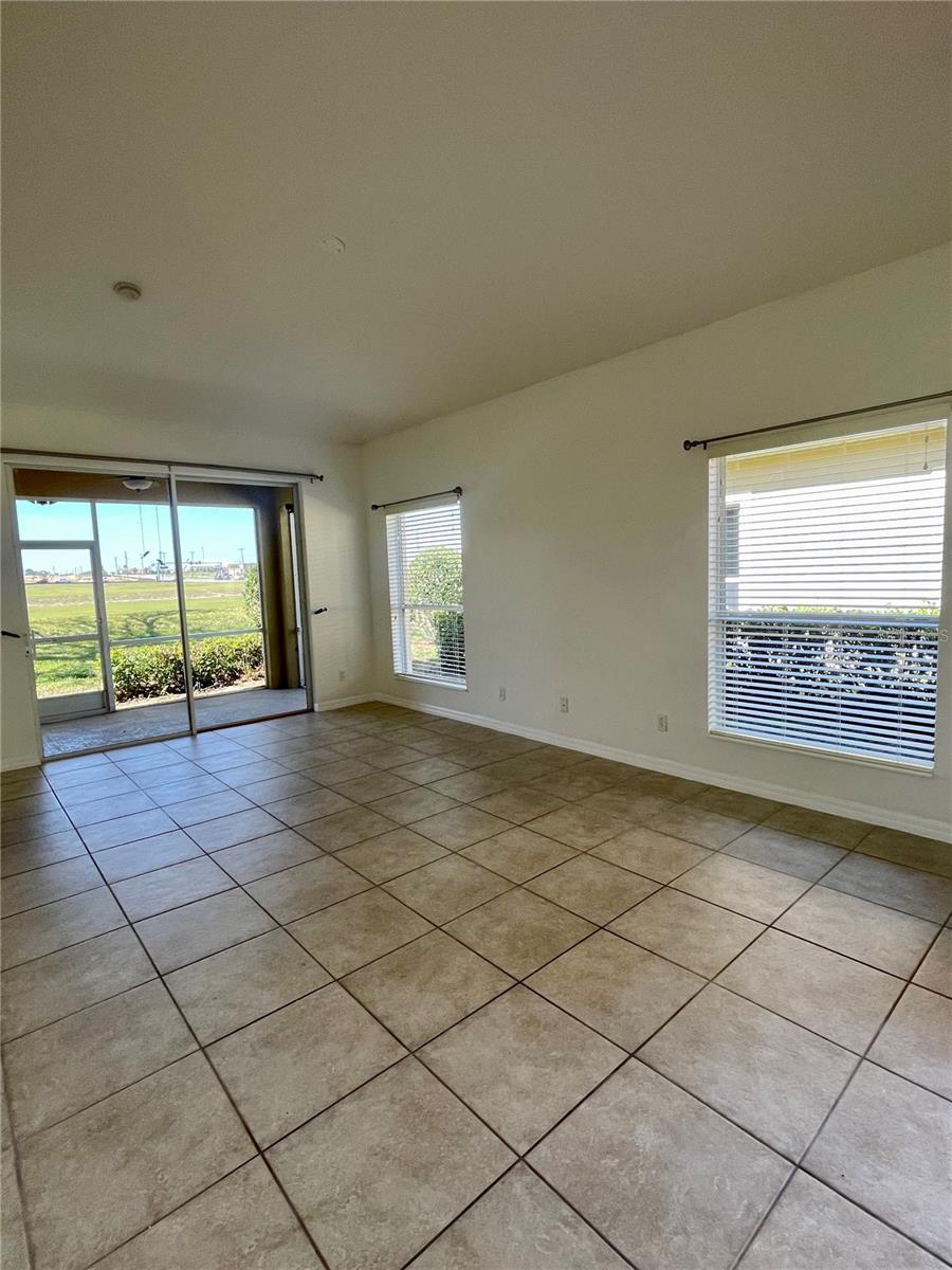 Image 7 of 28 For 2634 Rutledge Court