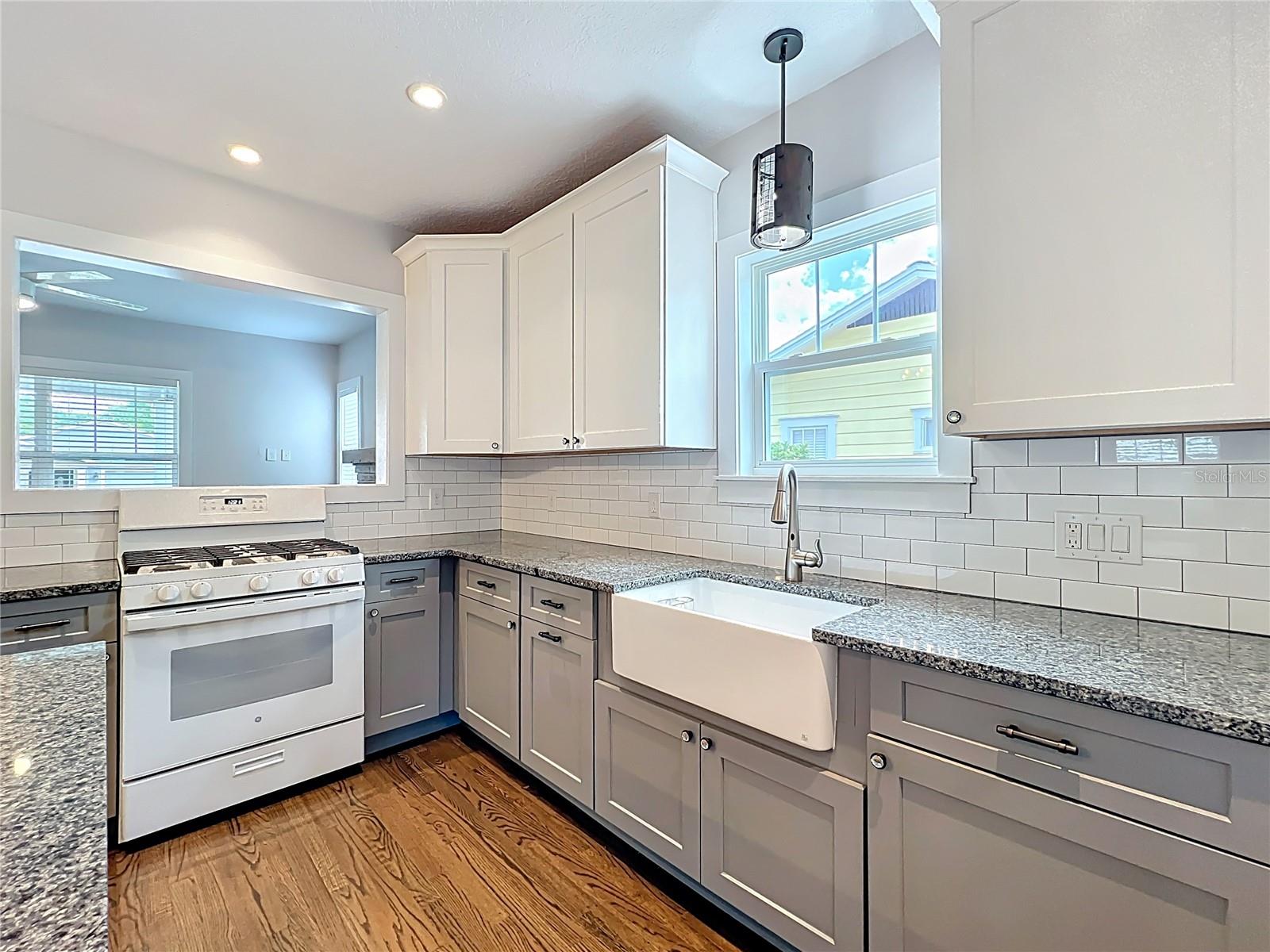 Image 15 of 49 For 2522 Elizabeth Avenue