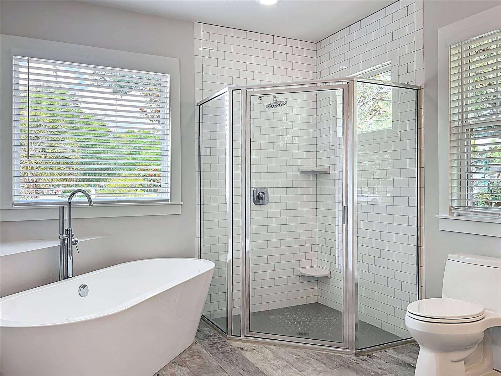 Image 36 of 49 For 2522 Elizabeth Avenue