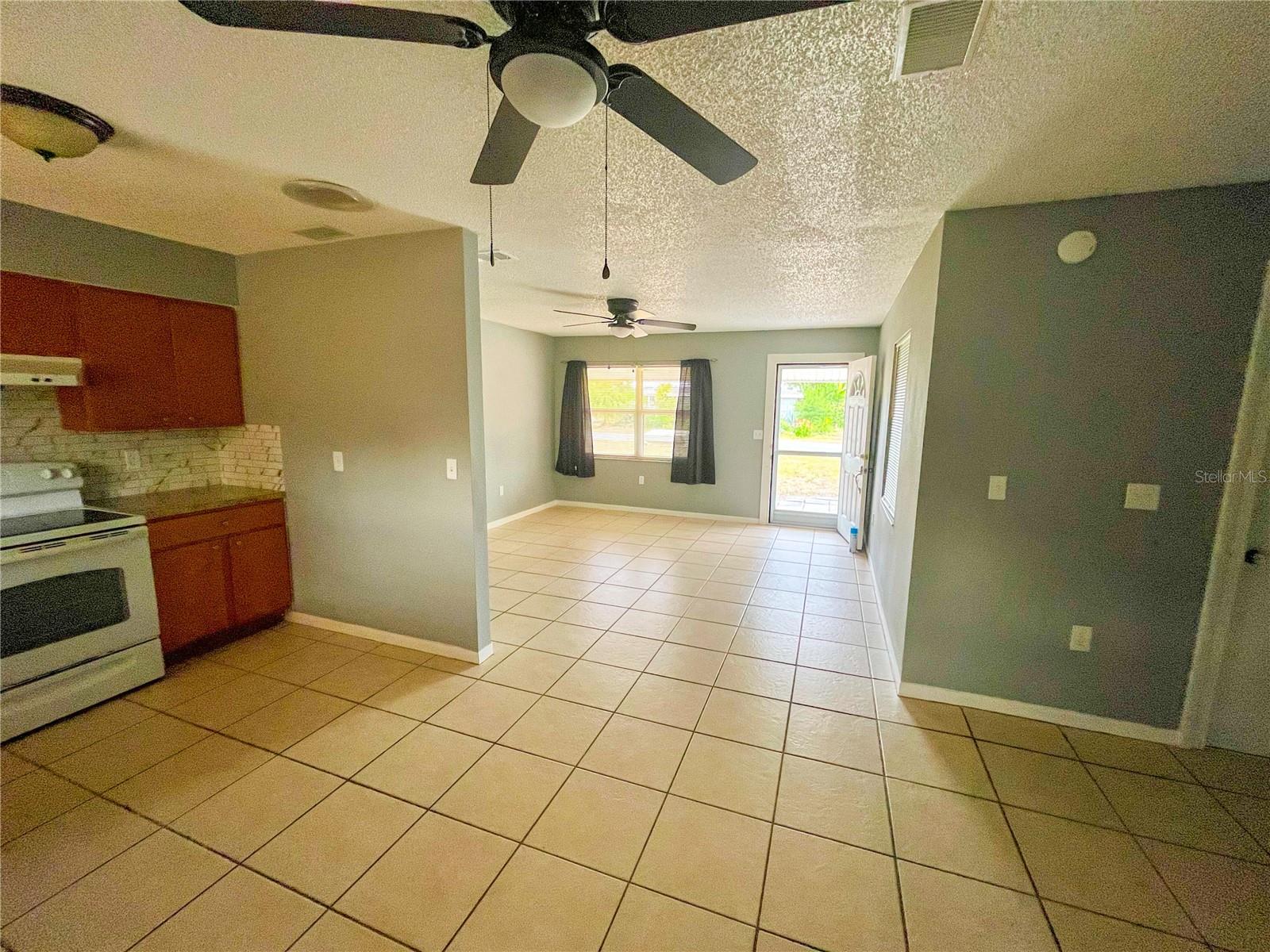Image 3 of 16 For 606 Central Avenue