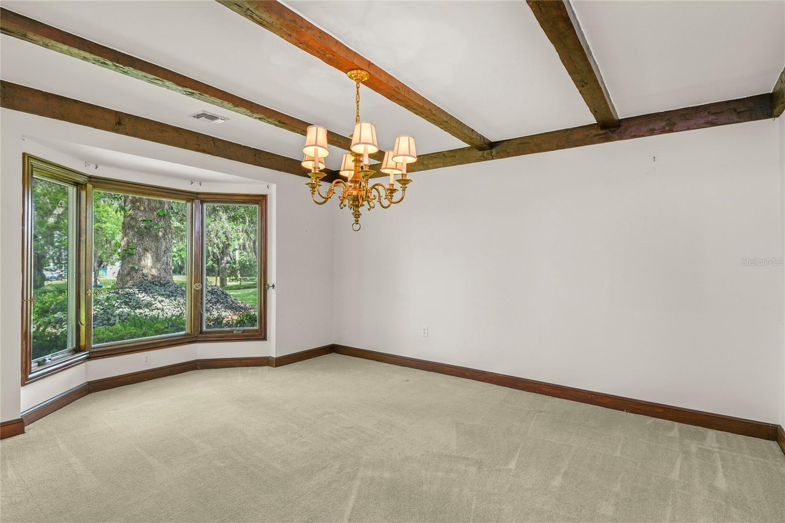 Image 14 of 62 For 1742 Barcelona Way