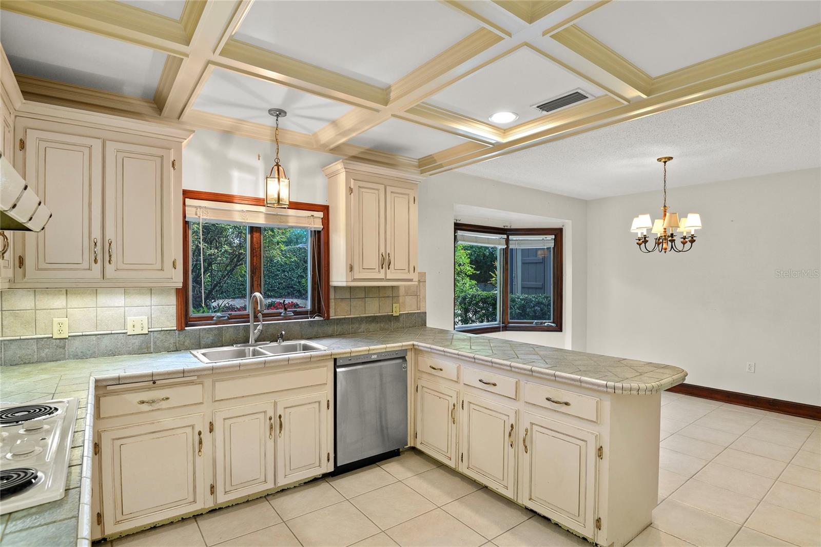 Image 31 of 62 For 1742 Barcelona Way