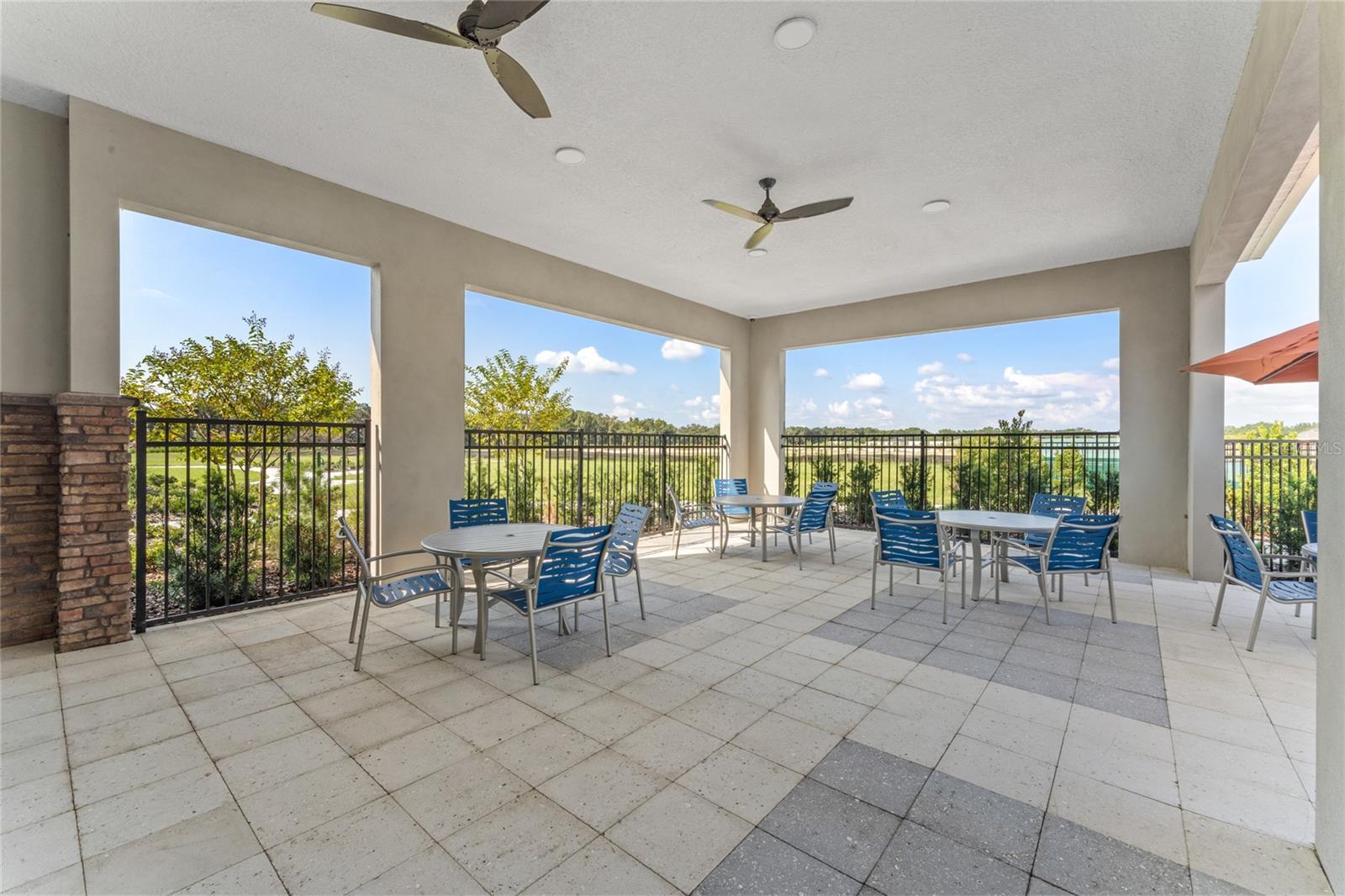 Image 4 of 23 For 1487 Fountain View Street