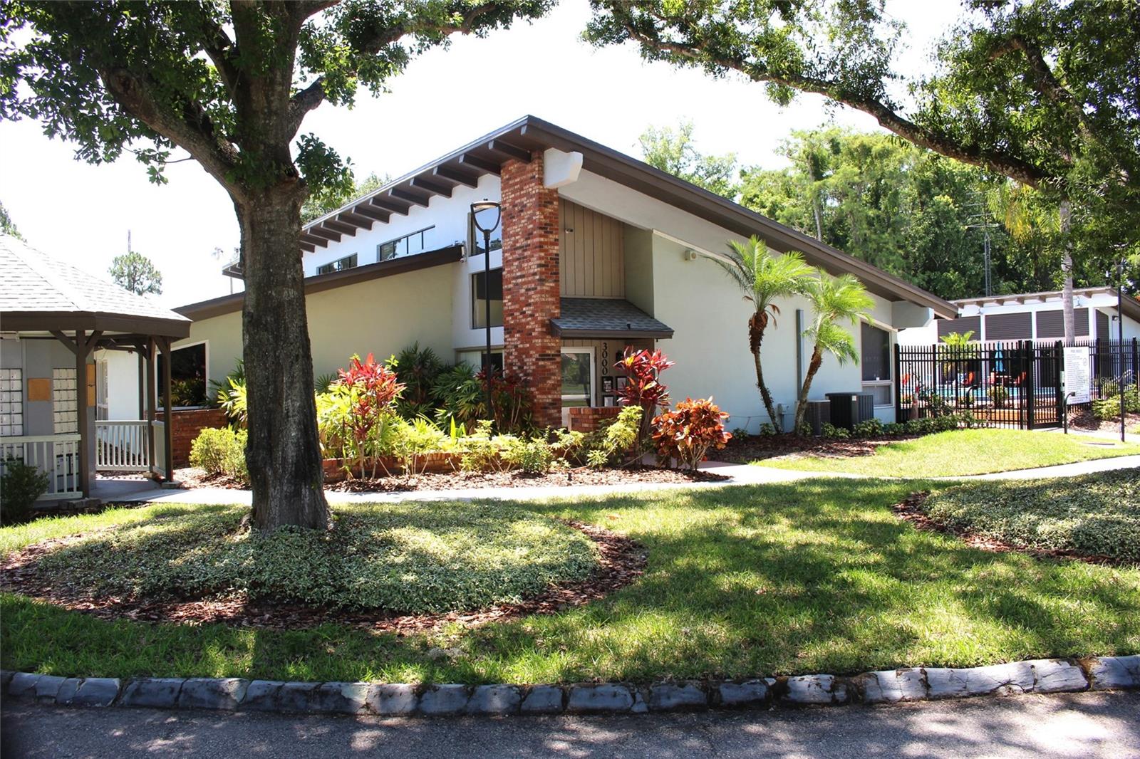 Image 21 of 23 For 3124 Dreyfushire Boulevard