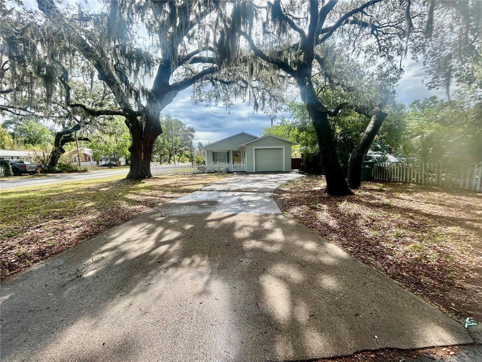 Details for 1040 Clayton Street, MOUNT DORA, FL 32757