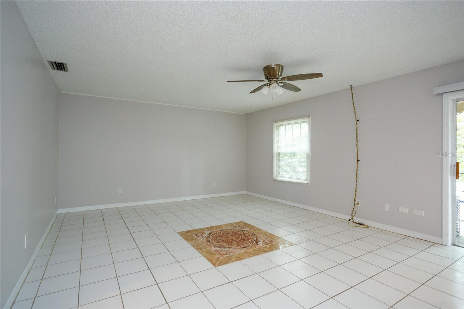 Image 4 of 16 For 614 Georgetown Drive C
