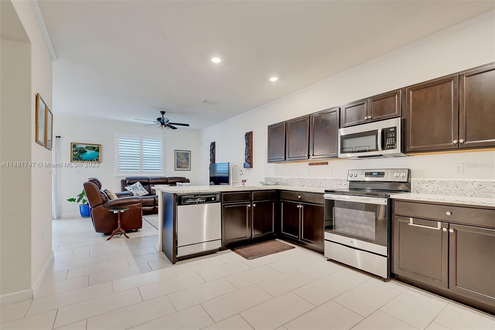 Image 10 of 18 For 15073 119th Lane