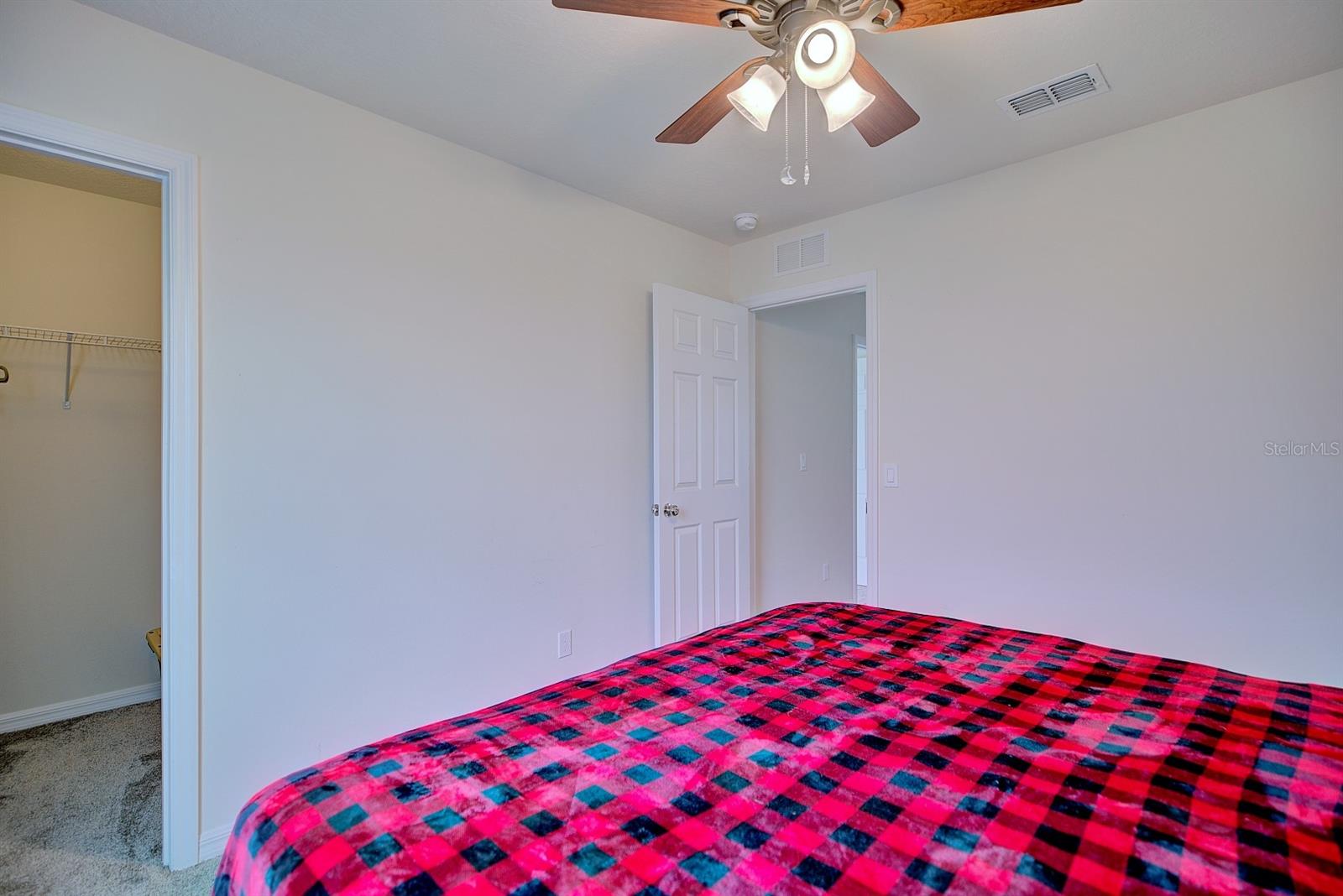 Image 32 of 63 For 5164 Chickadee Street