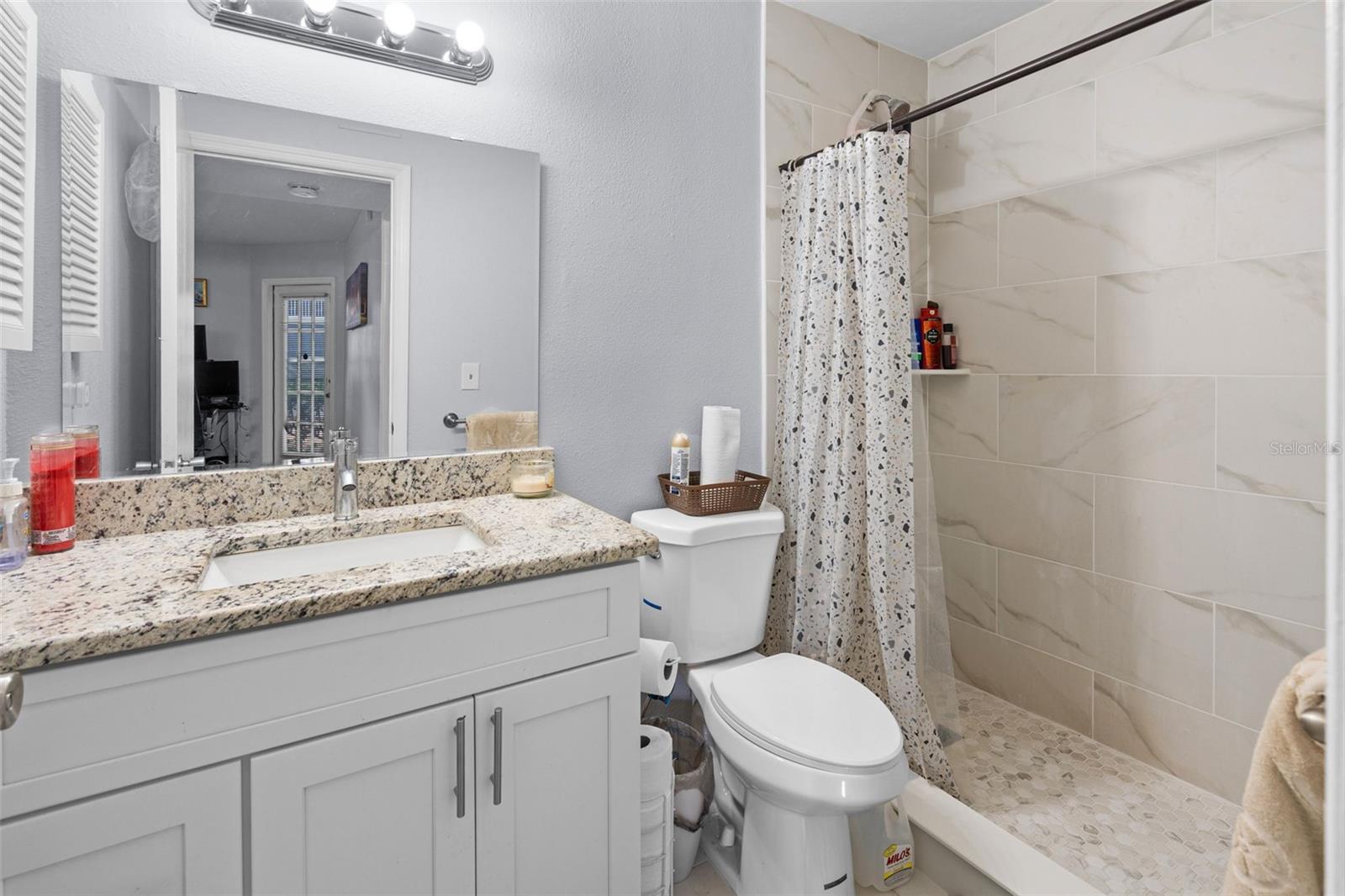 Image 14 of 27 For 6100 Westgate Drive 101