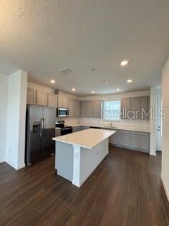 Image 4 of 15 For 6543 Cyrils Drive