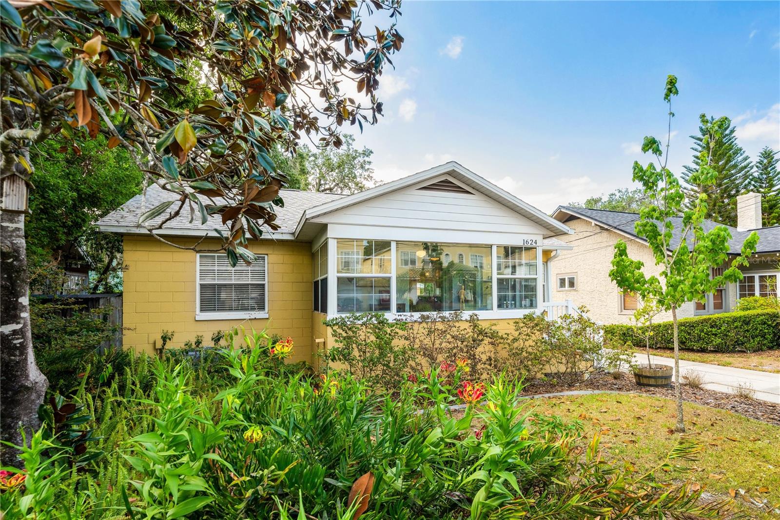 Details for 1624 Park Lake Street, ORLANDO, FL 32803