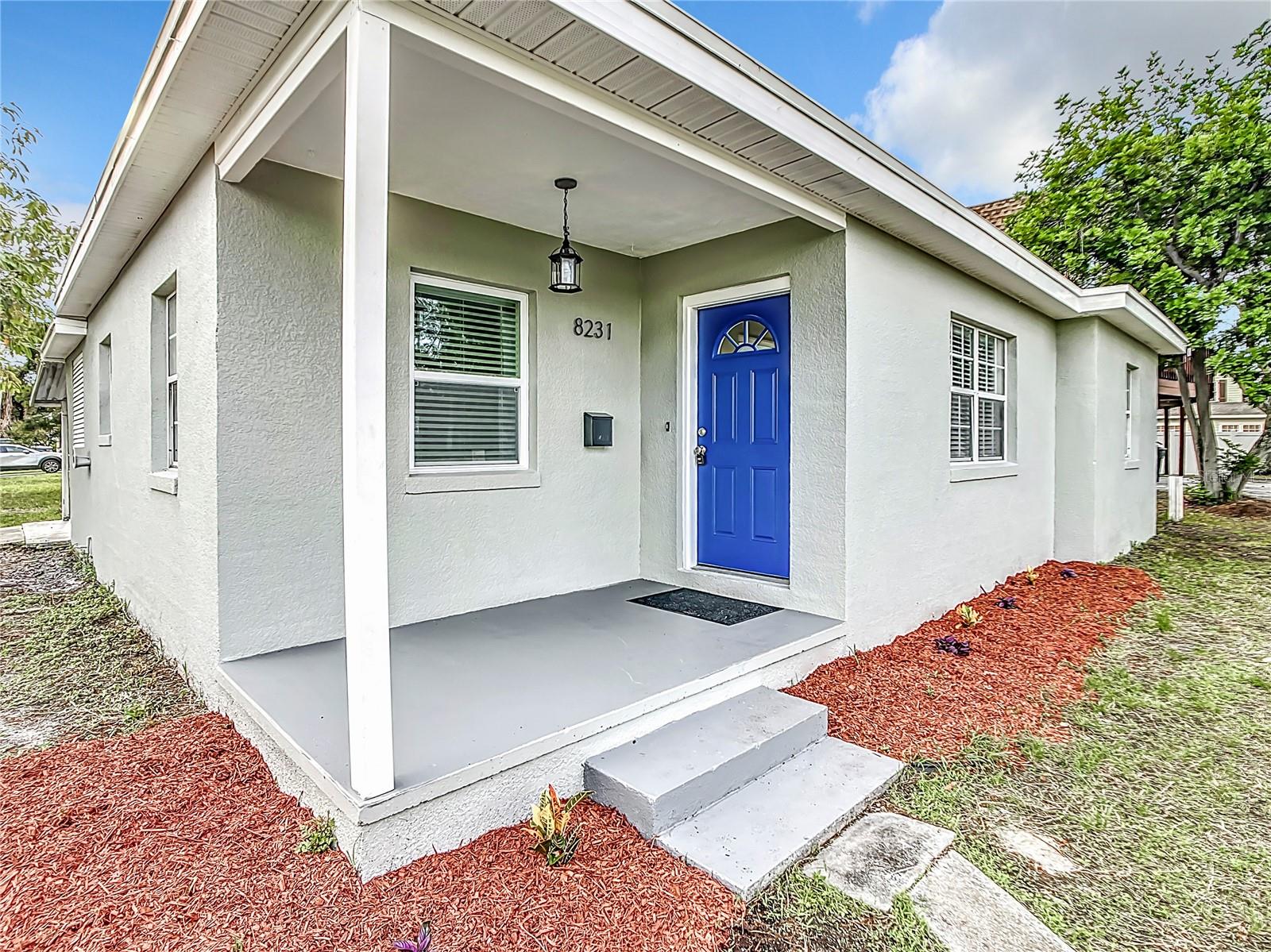 Details for 8231 Riverside Drive Ne, ST PETERSBURG, FL 33702
