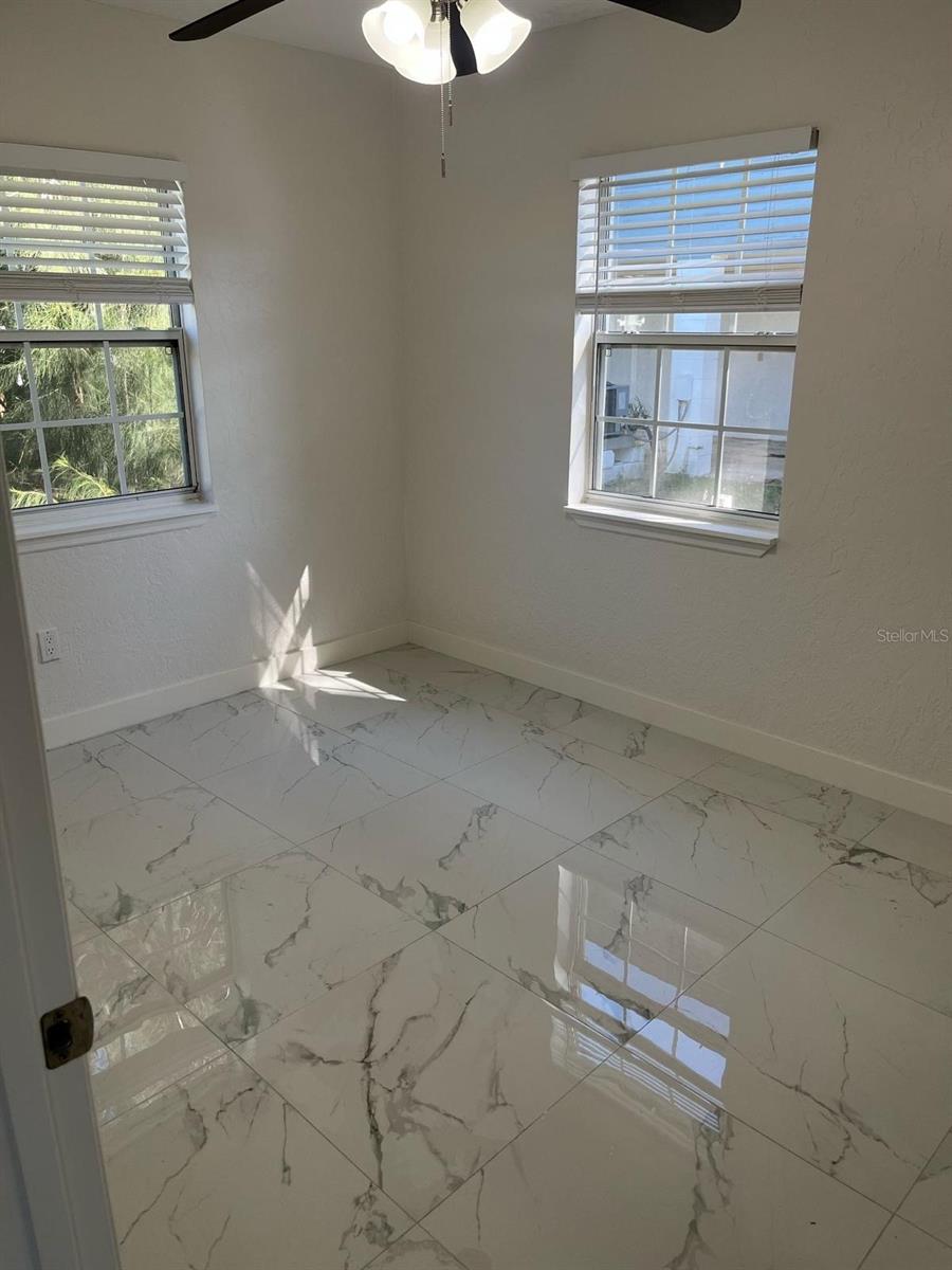 Image 3 of 7 For 8231 Riverside Drive Ne