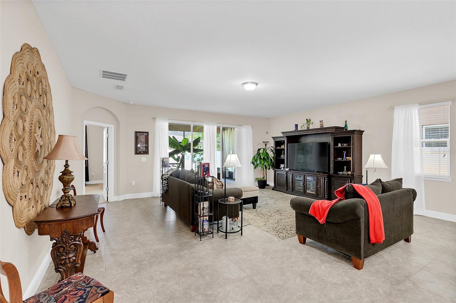 Image 16 of 47 For 1545 Caterpillar Street