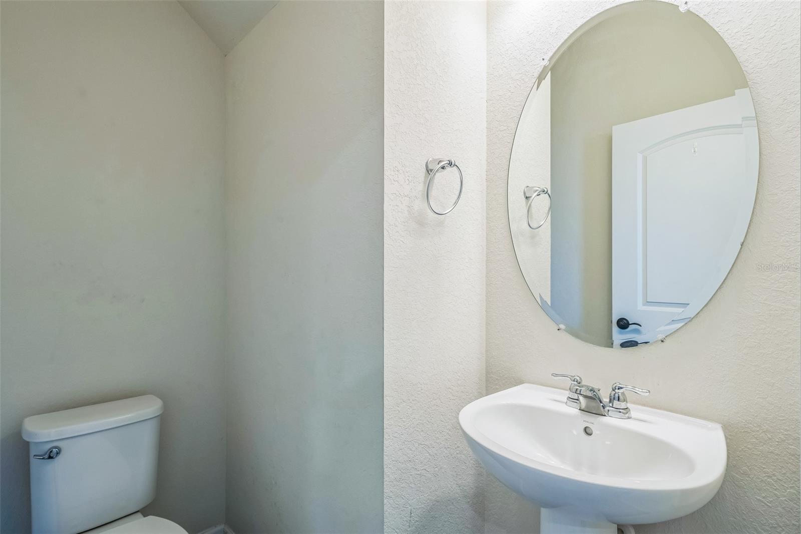 Image 18 of 34 For 10484 Captiva Drive