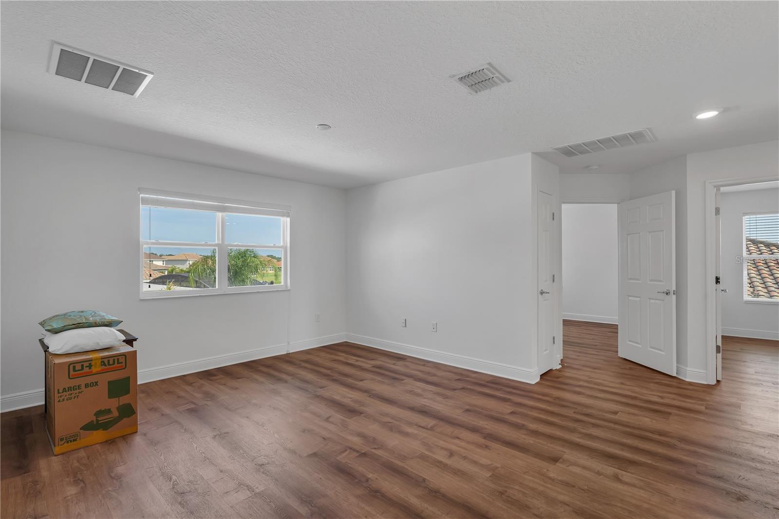Image 10 of 86 For 3966 Steer Beach Place