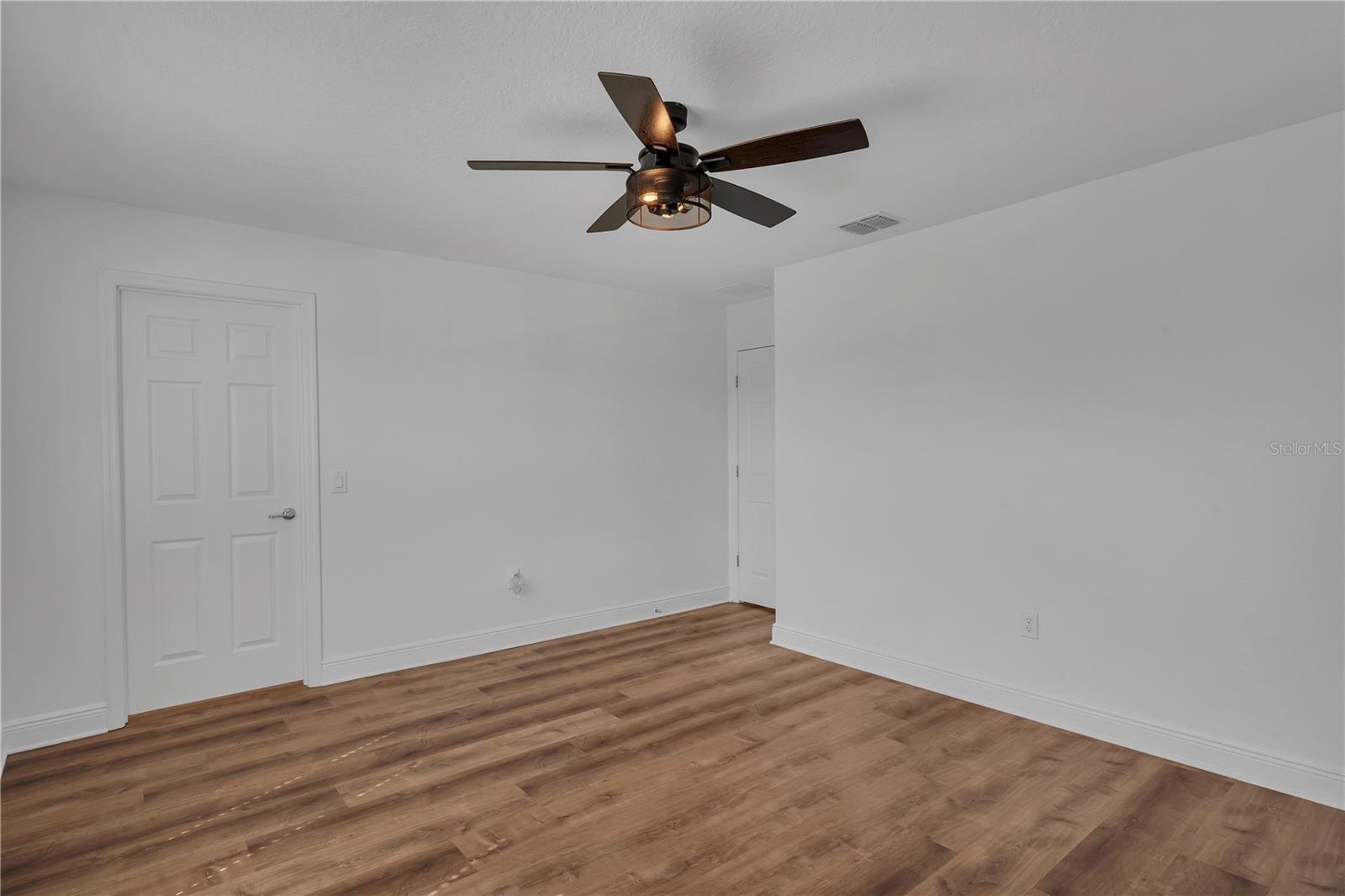 Image 19 of 86 For 3966 Steer Beach Place