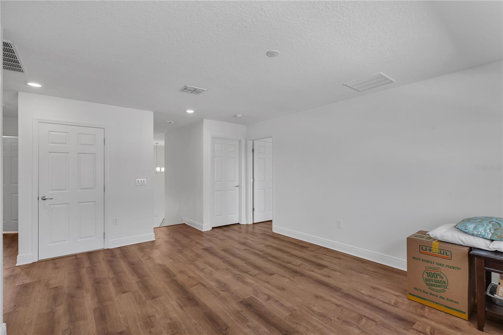 Image 27 of 86 For 3966 Steer Beach Place