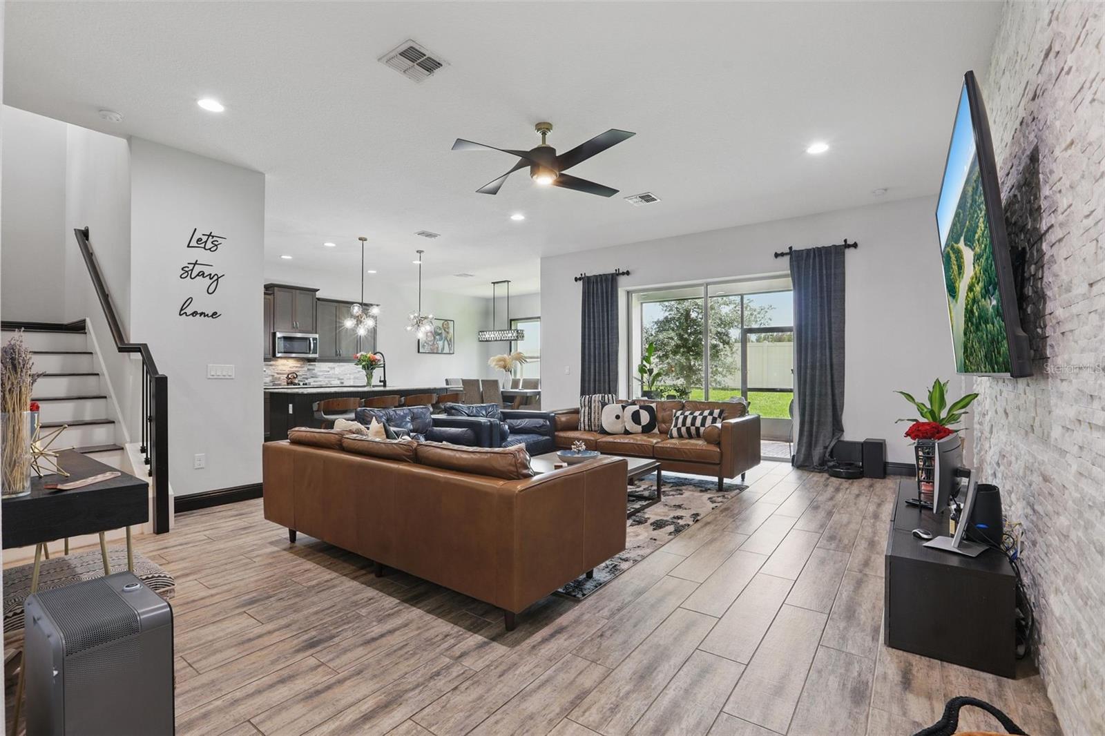 Image 8 of 63 For 5427 Orange Orchard Drive