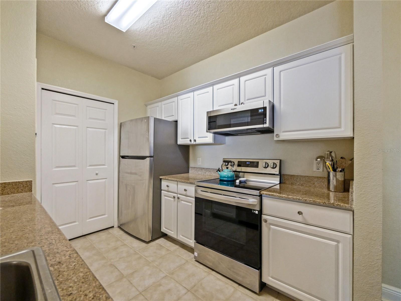 Image 8 of 33 For 430 Southern Pecan Circle 101