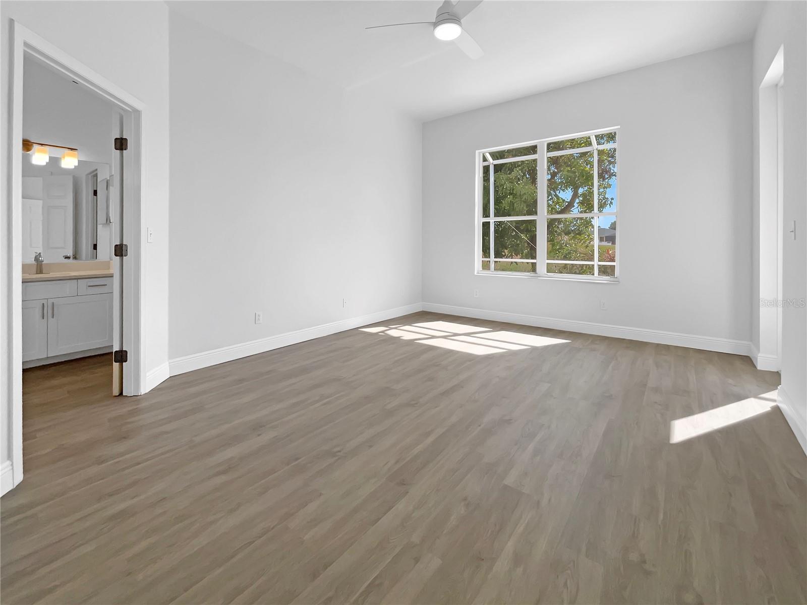 Image 17 of 35 For 5154 51st Lane W