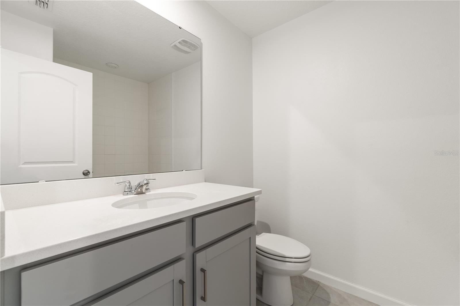 Image 16 of 28 For 11607 Sunsail Avenue