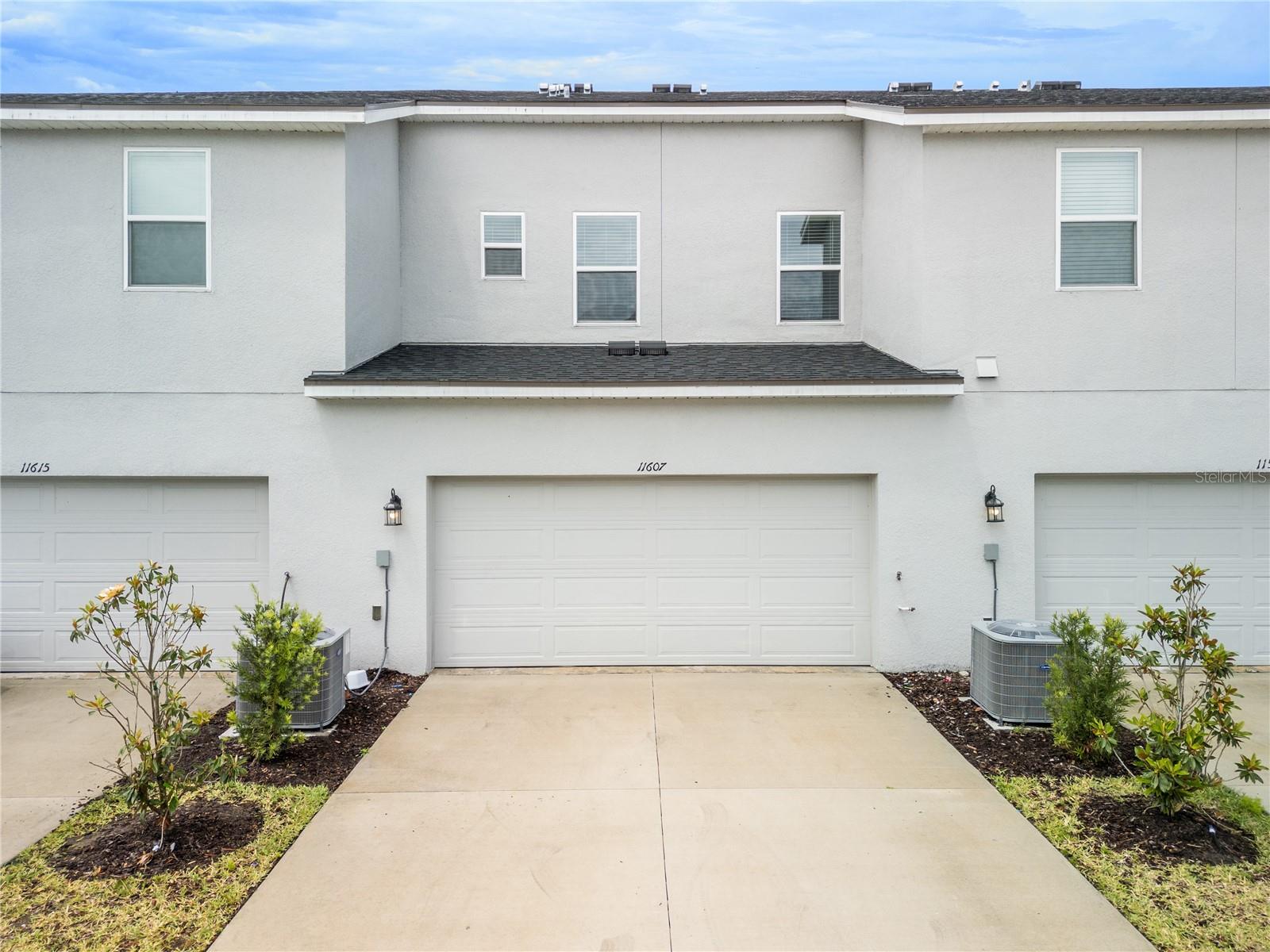 Image 19 of 28 For 11607 Sunsail Avenue