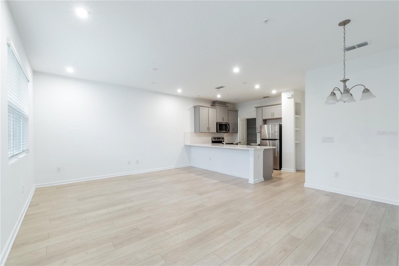 Image 3 of 28 For 11607 Sunsail Avenue