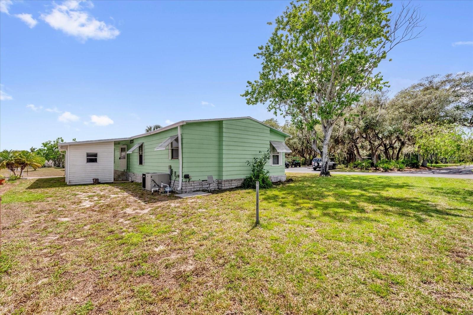 Image 17 of 27 For 4239 Flora Street