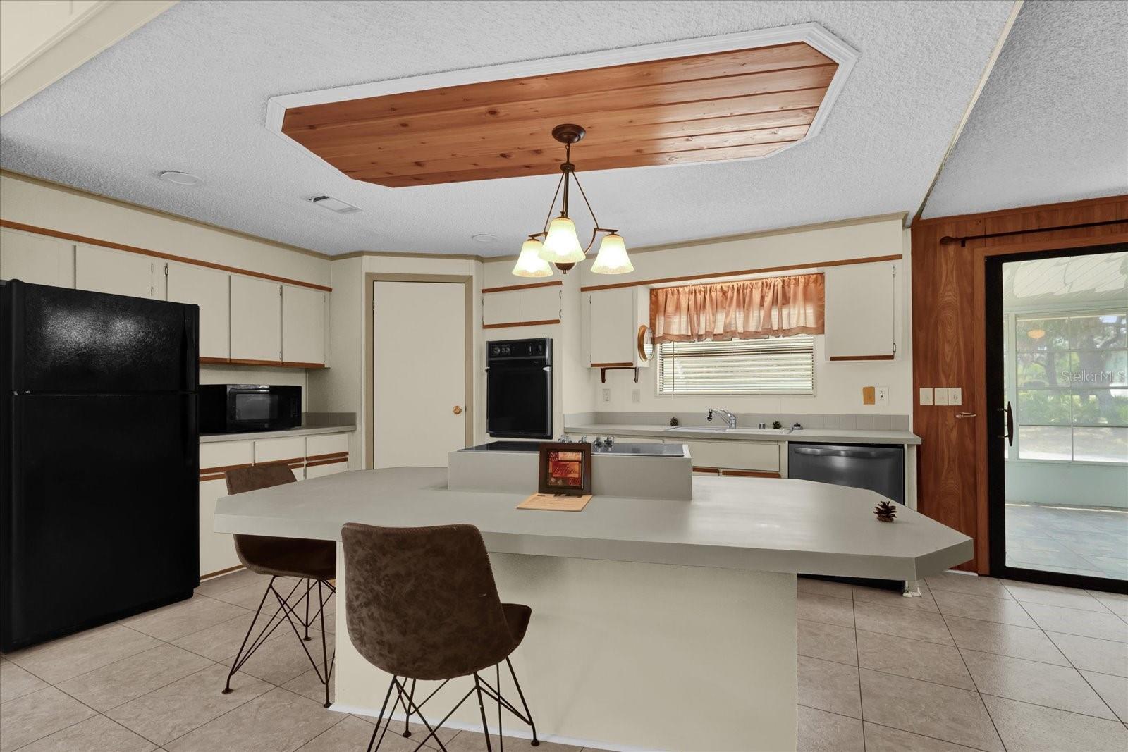 Image 4 of 27 For 4239 Flora Street