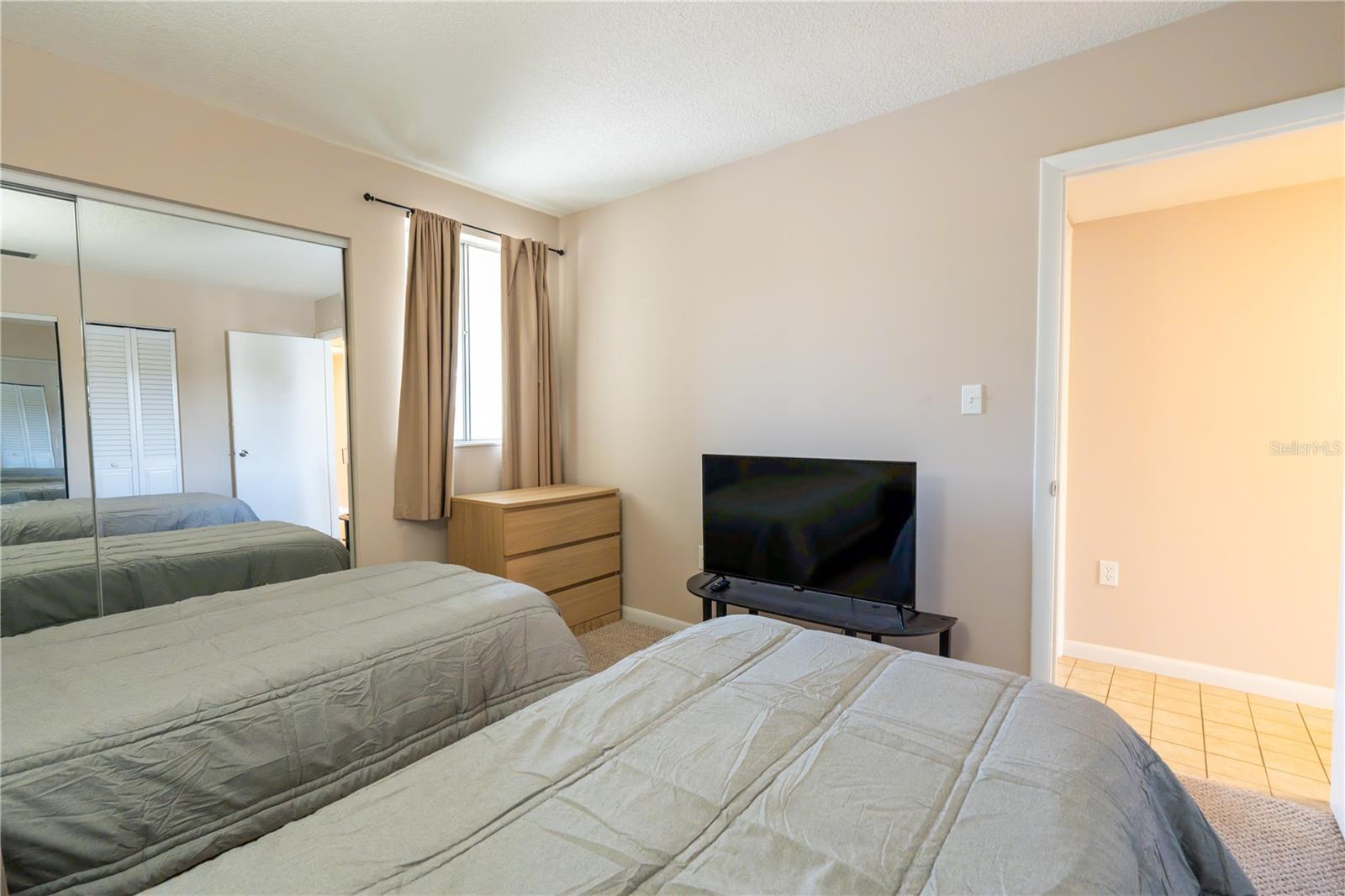 Image 11 of 20 For 5801 Atlantic Avenue 106