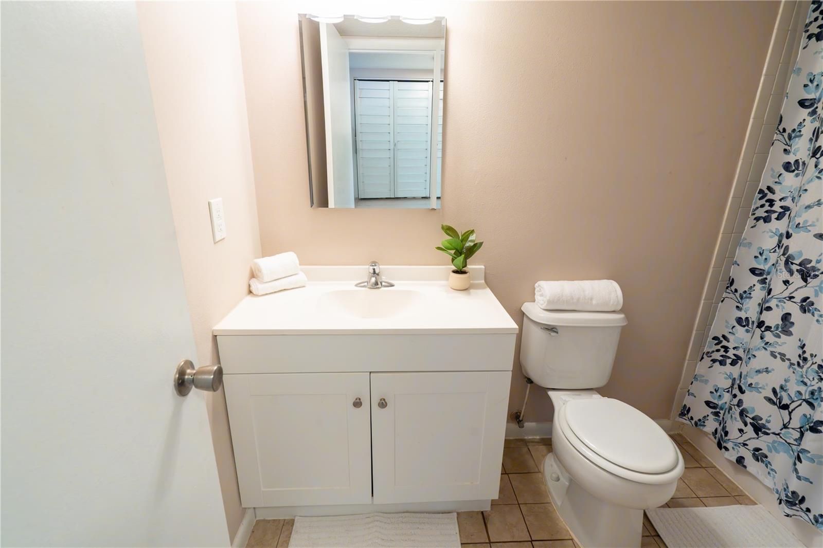 Image 14 of 20 For 5801 Atlantic Avenue 106