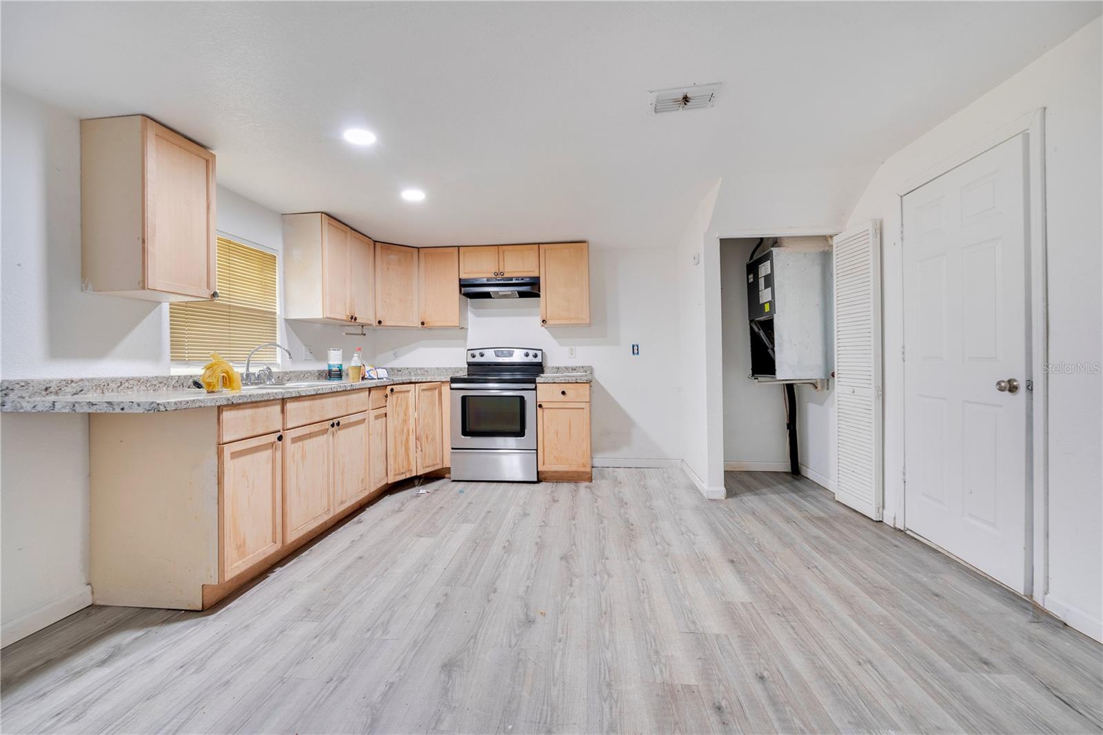 Image 8 of 35 For 1511 12th Street