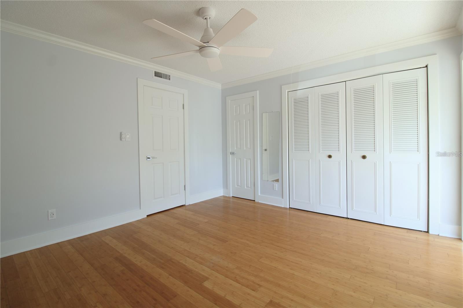 Image 12 of 16 For 3331 Westmoreland Drive 4