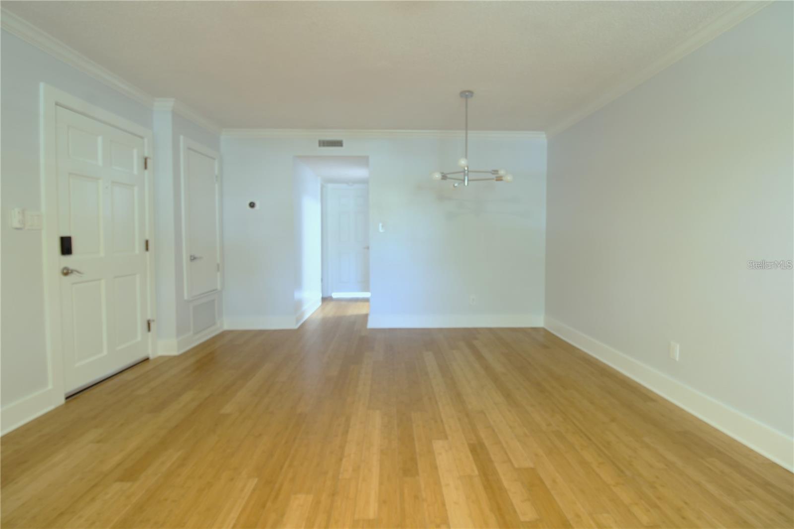 Image 7 of 16 For 3331 Westmoreland Drive 4