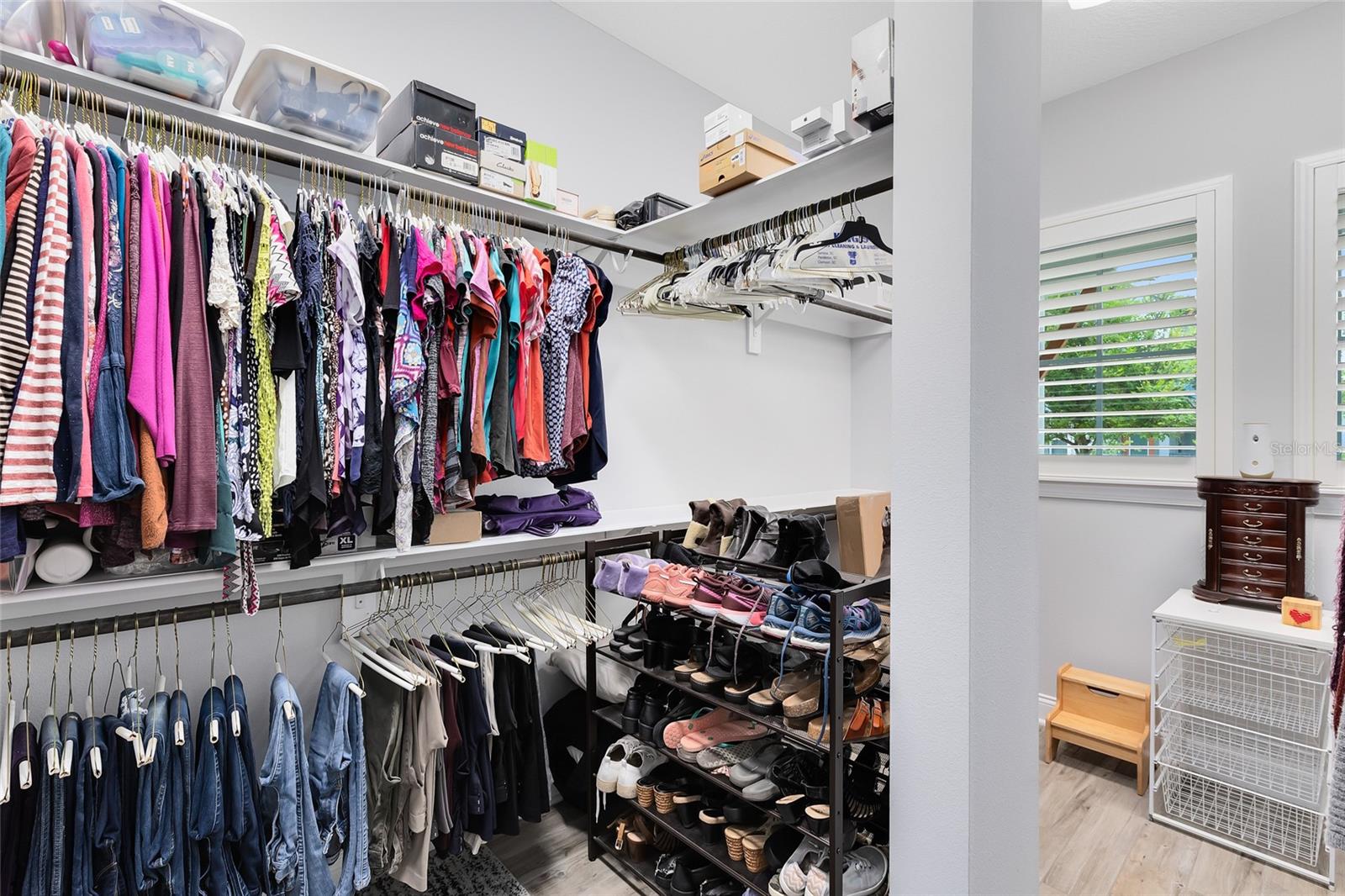 Image 13 of 52 For 7873 Dausset Street