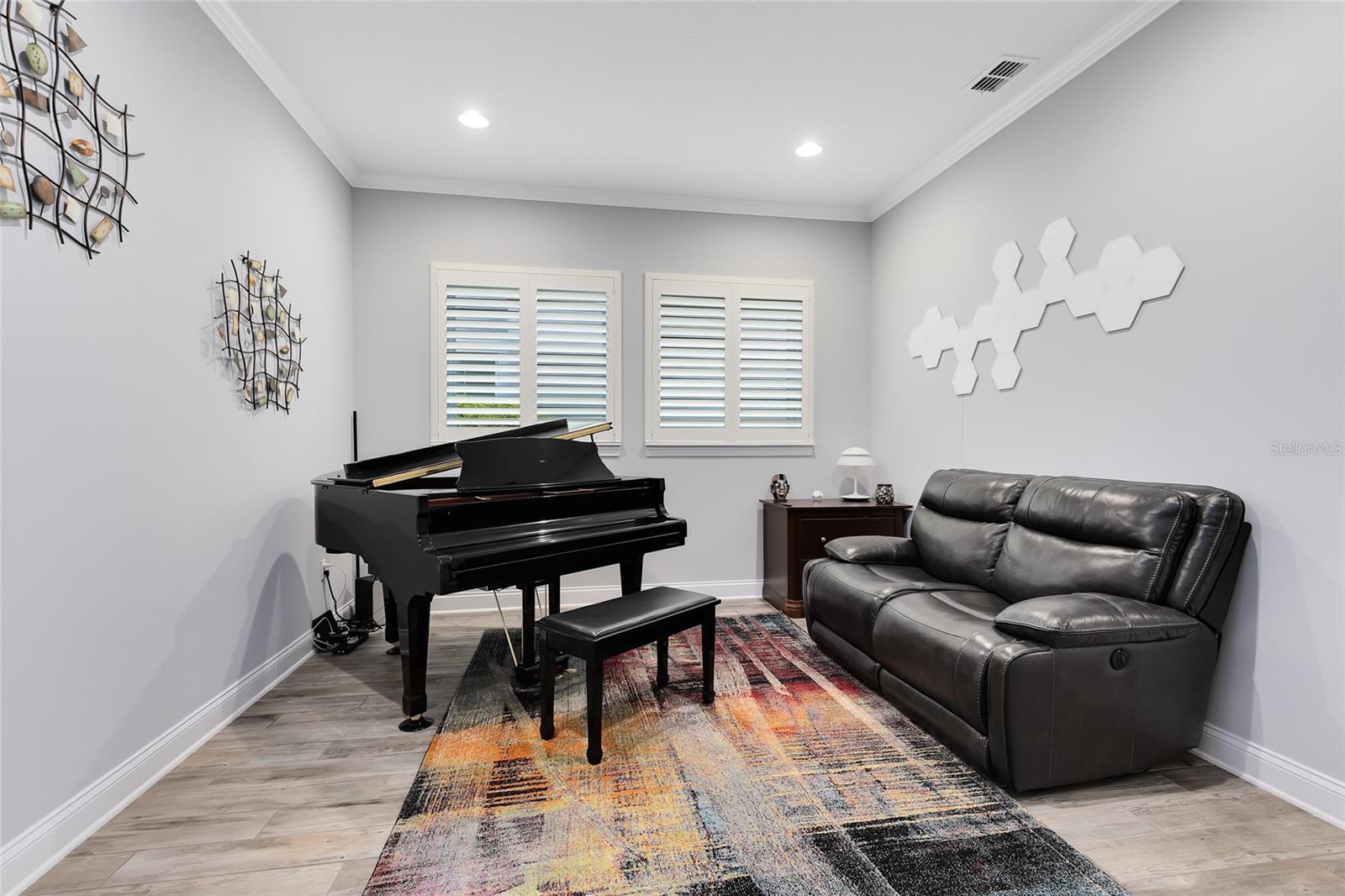 Image 16 of 52 For 7873 Dausset Street