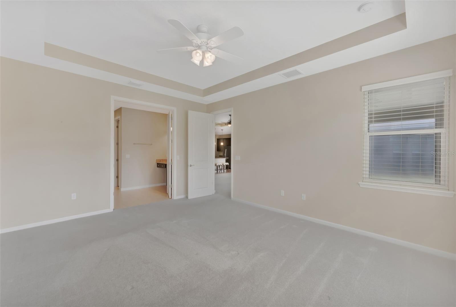 Image 17 of 45 For 553 Adenmore Terrace