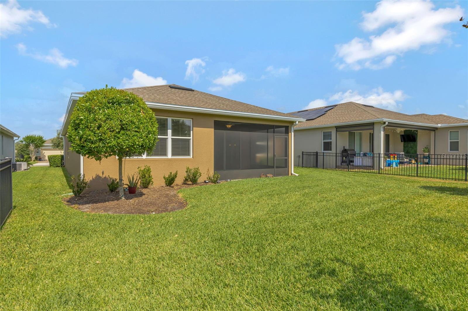 Image 27 of 45 For 553 Adenmore Terrace