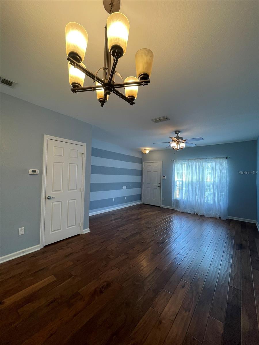 Image 5 of 34 For 1630 Stockton Drive
