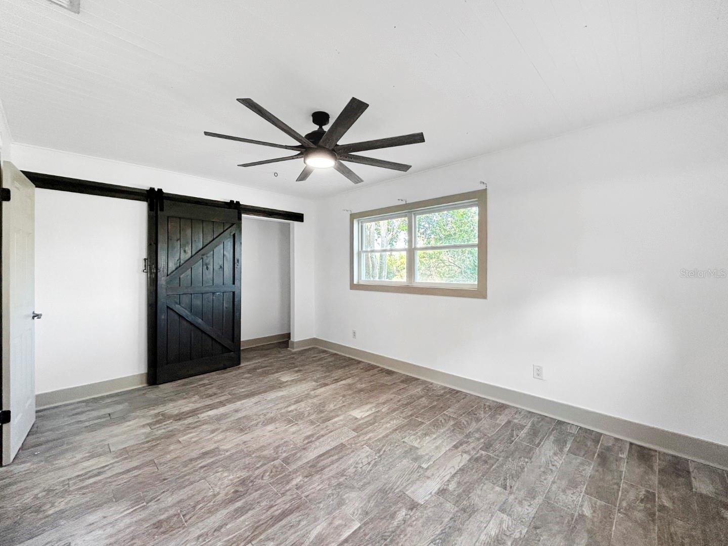 Image 9 of 40 For 7490 Locust Street Ne