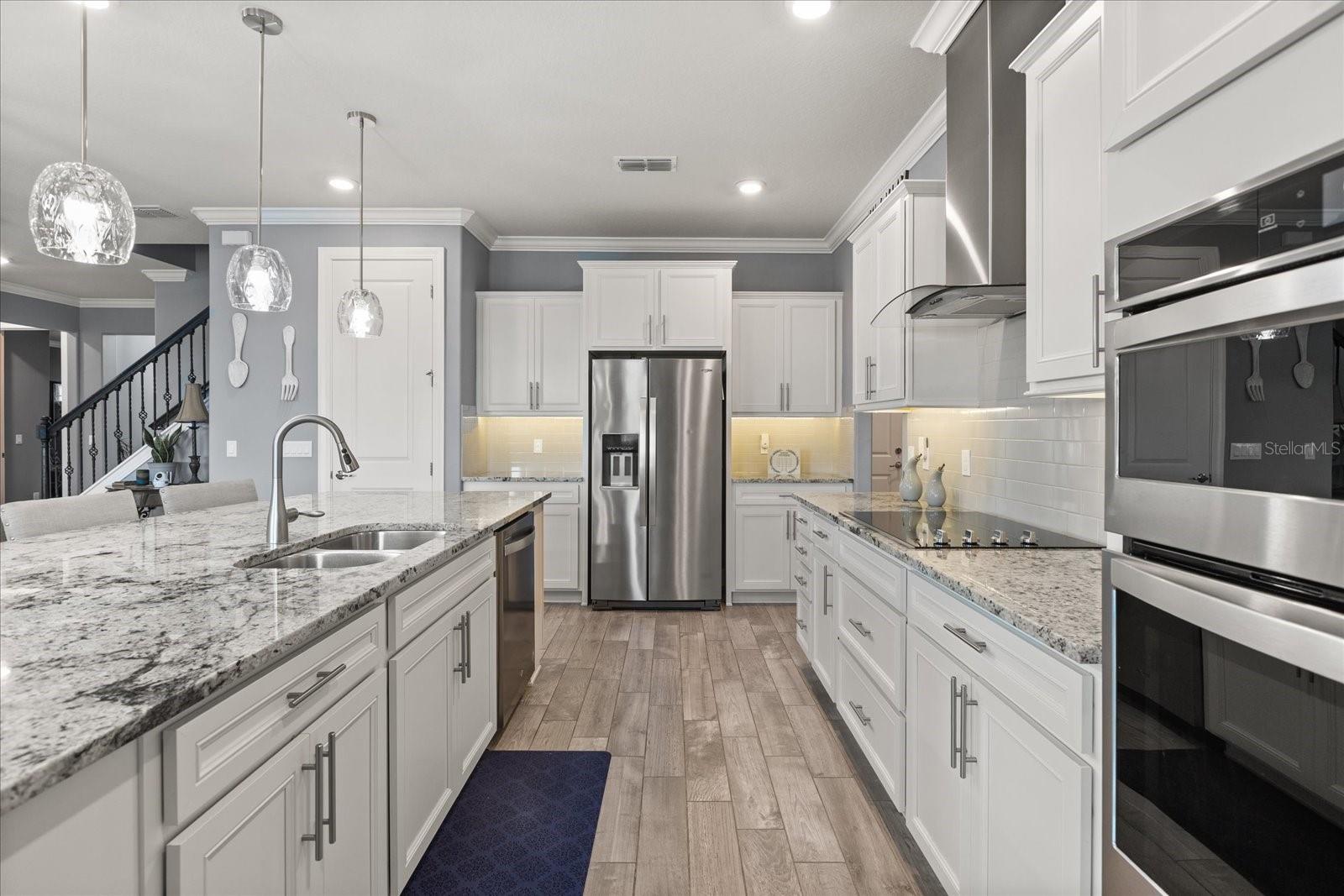 Image 15 of 44 For 2431 Knoll Drive