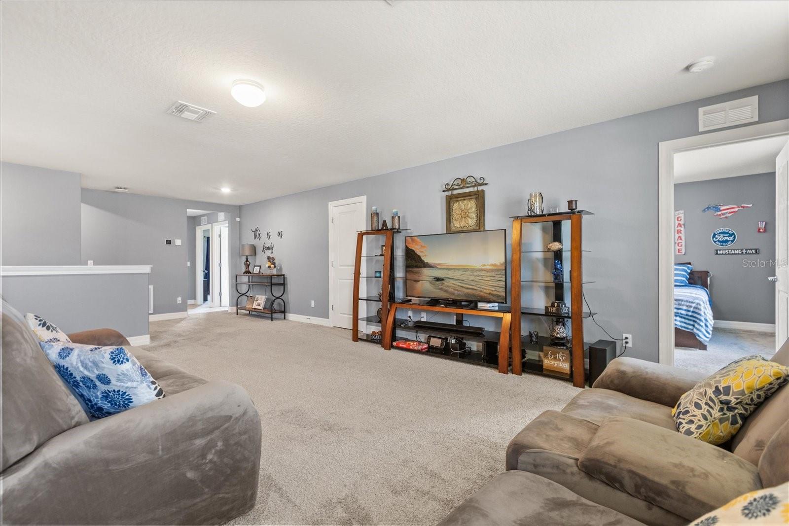 Image 24 of 44 For 2431 Knoll Drive