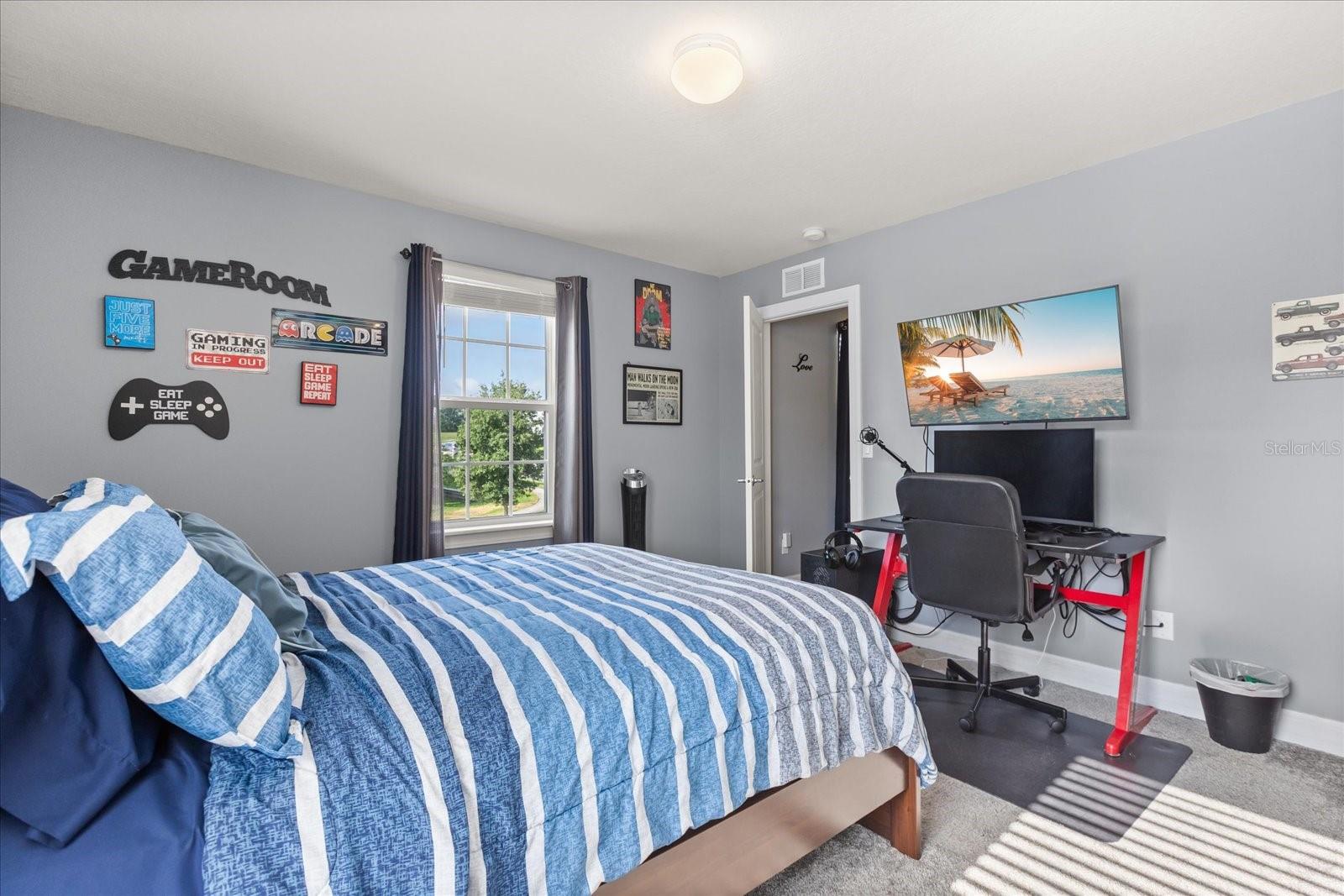 Image 31 of 44 For 2431 Knoll Drive
