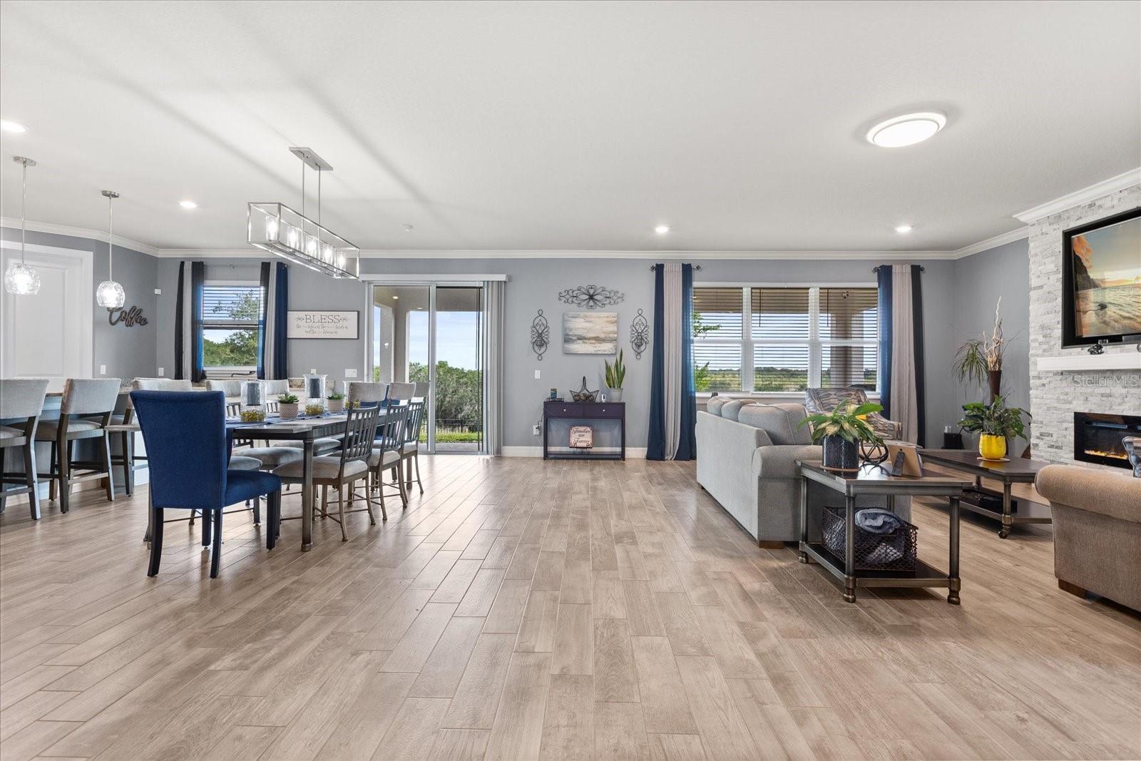 Image 9 of 44 For 2431 Knoll Drive