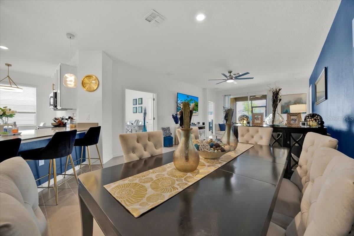 Image 10 of 28 For 717 Citrus Reserve Boulevard