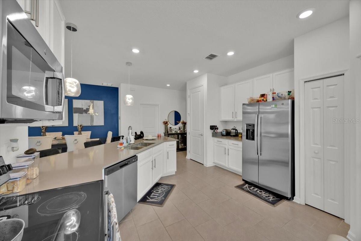 Image 6 of 28 For 717 Citrus Reserve Boulevard