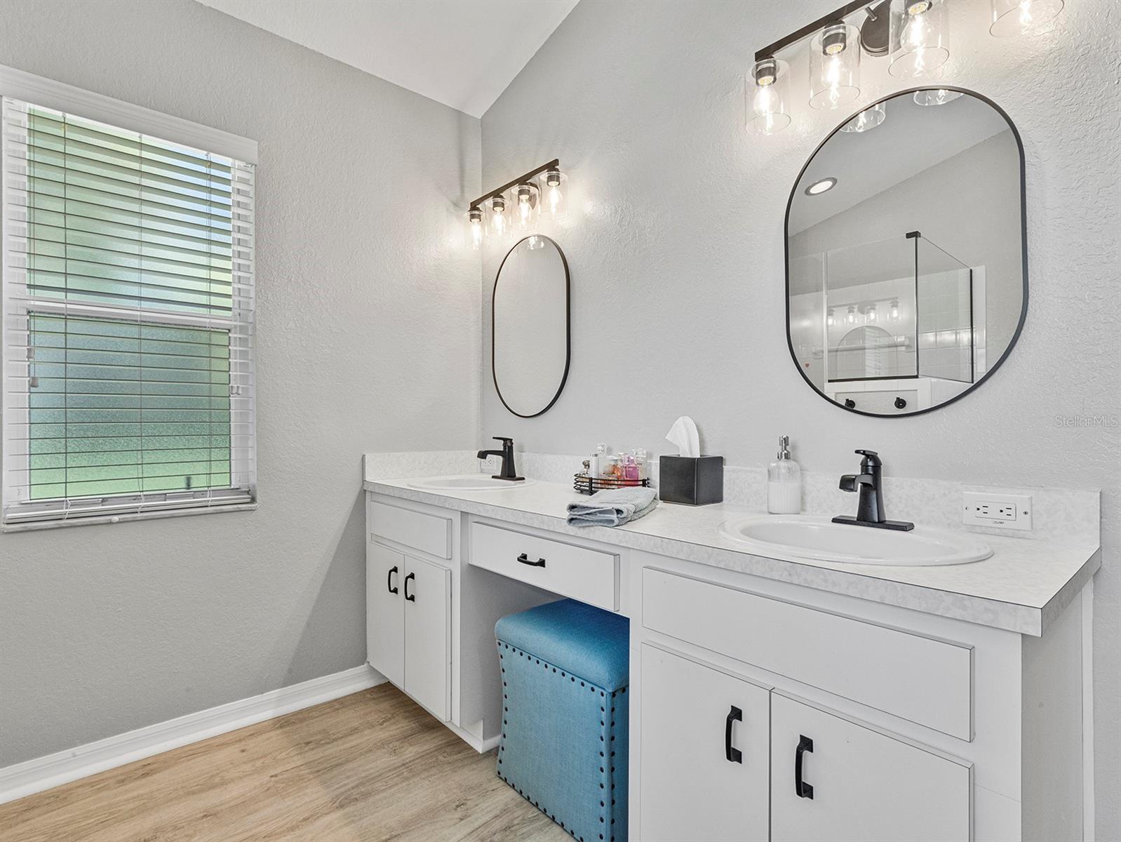 Image 16 of 48 For 1024 Destin Drive