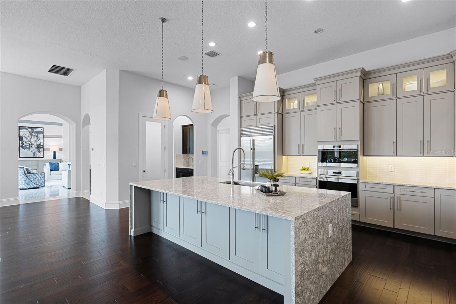 Image 17 of 95 For 4065 Isabella Circle