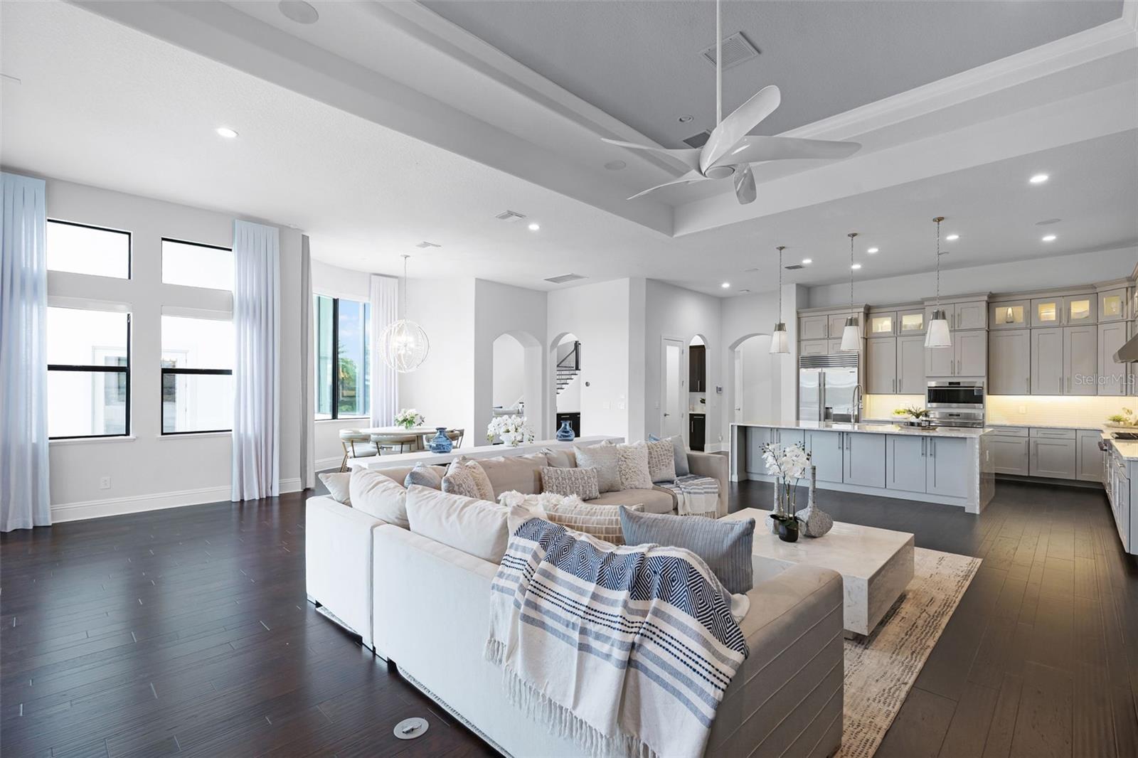 Image 20 of 95 For 4065 Isabella Circle